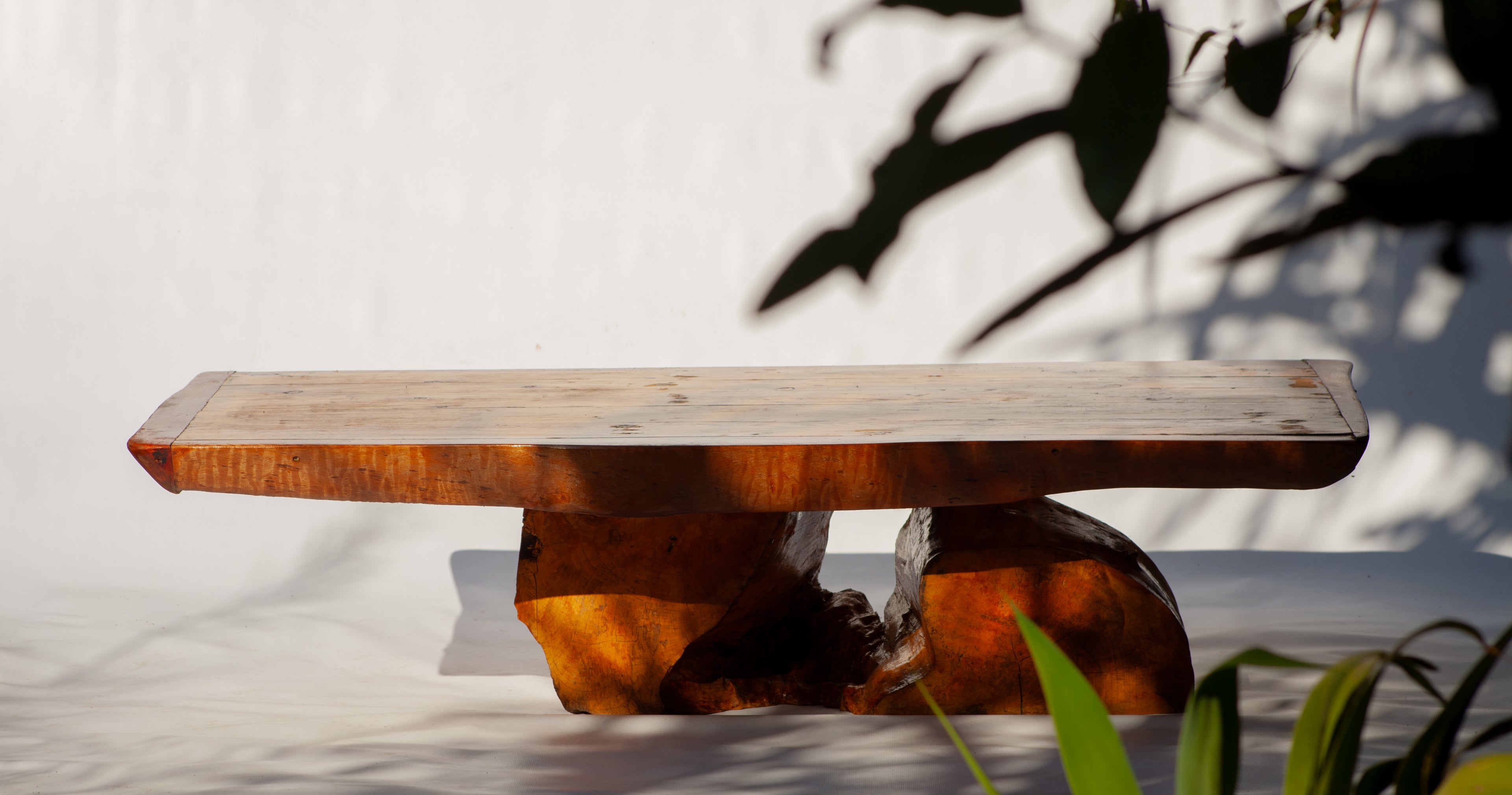 IQHAWE TABLE