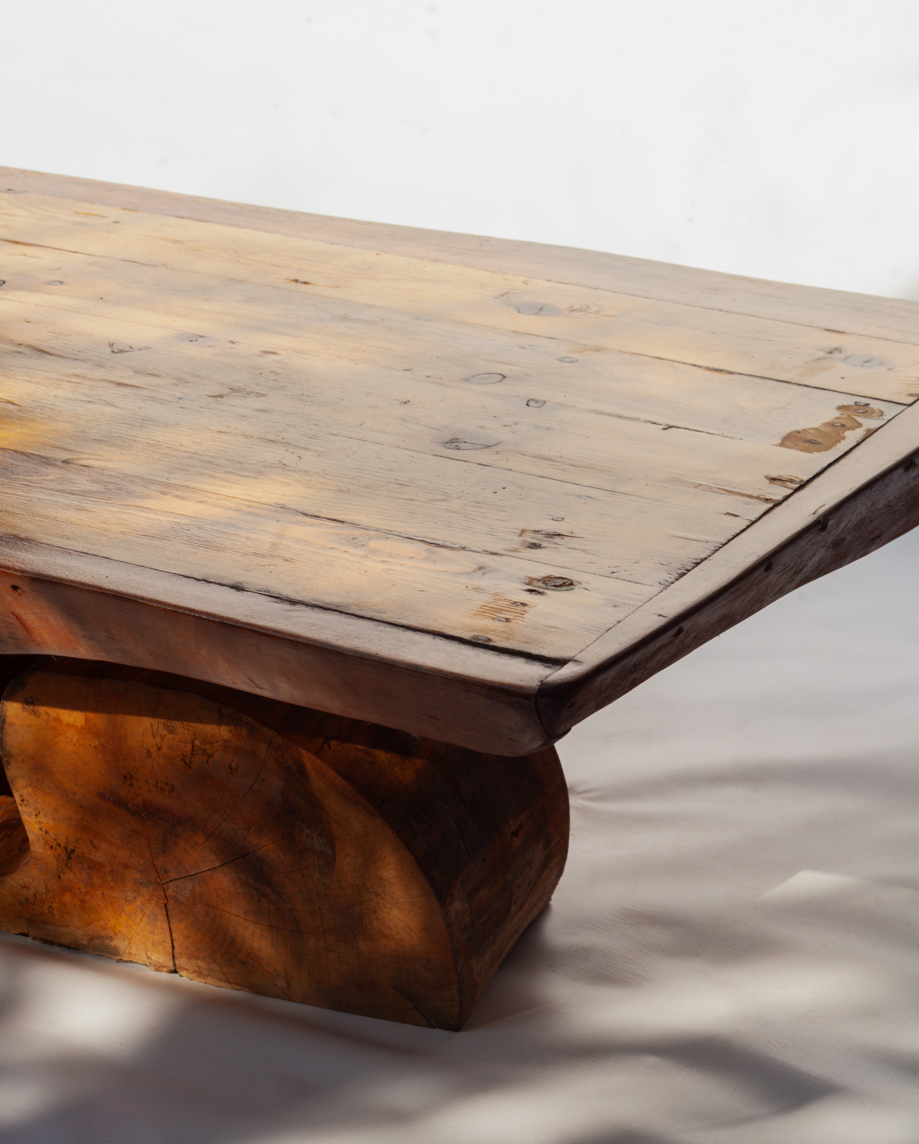 IQHAWE TABLE