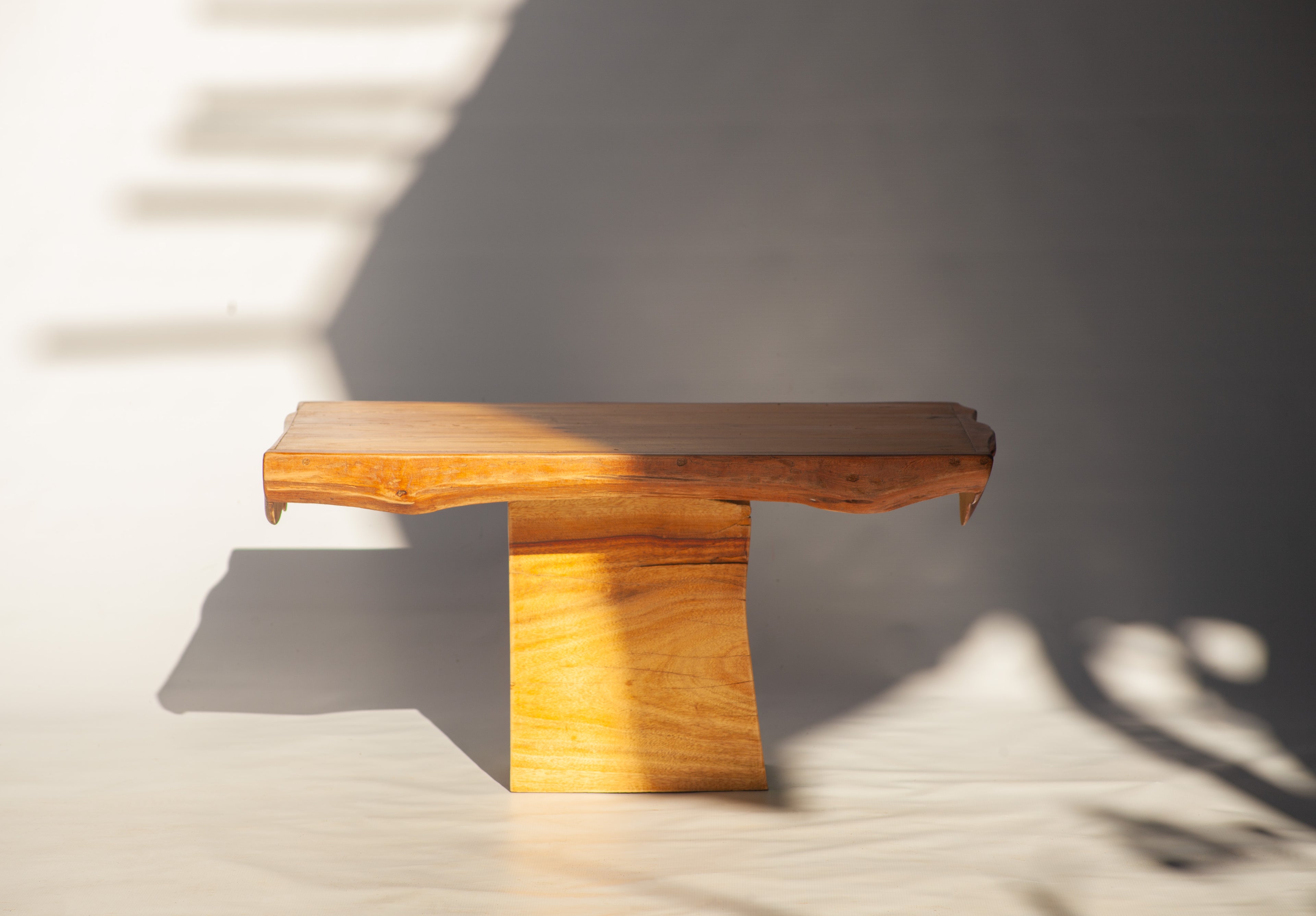 INQABA TABLE