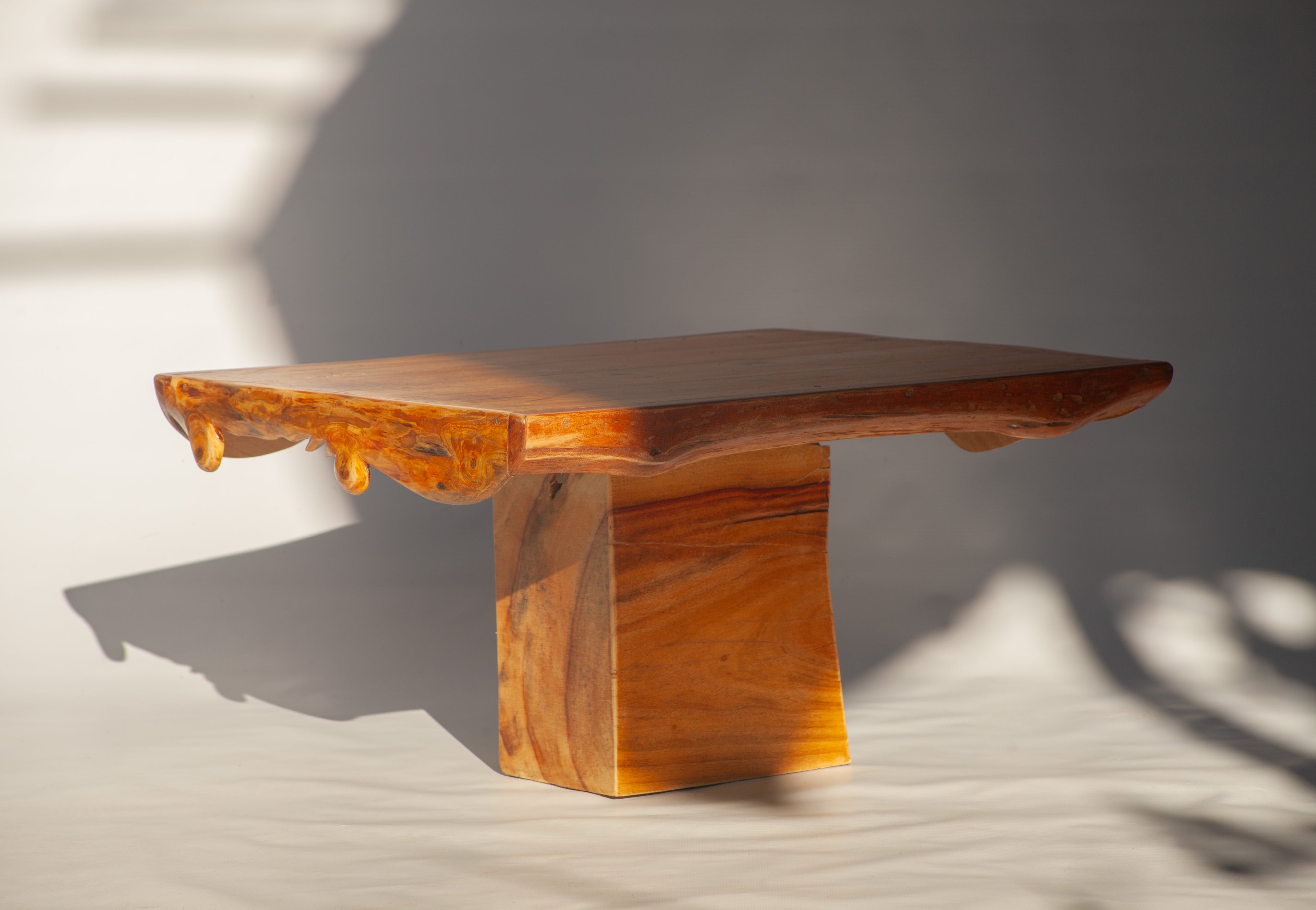 INQABA TABLE