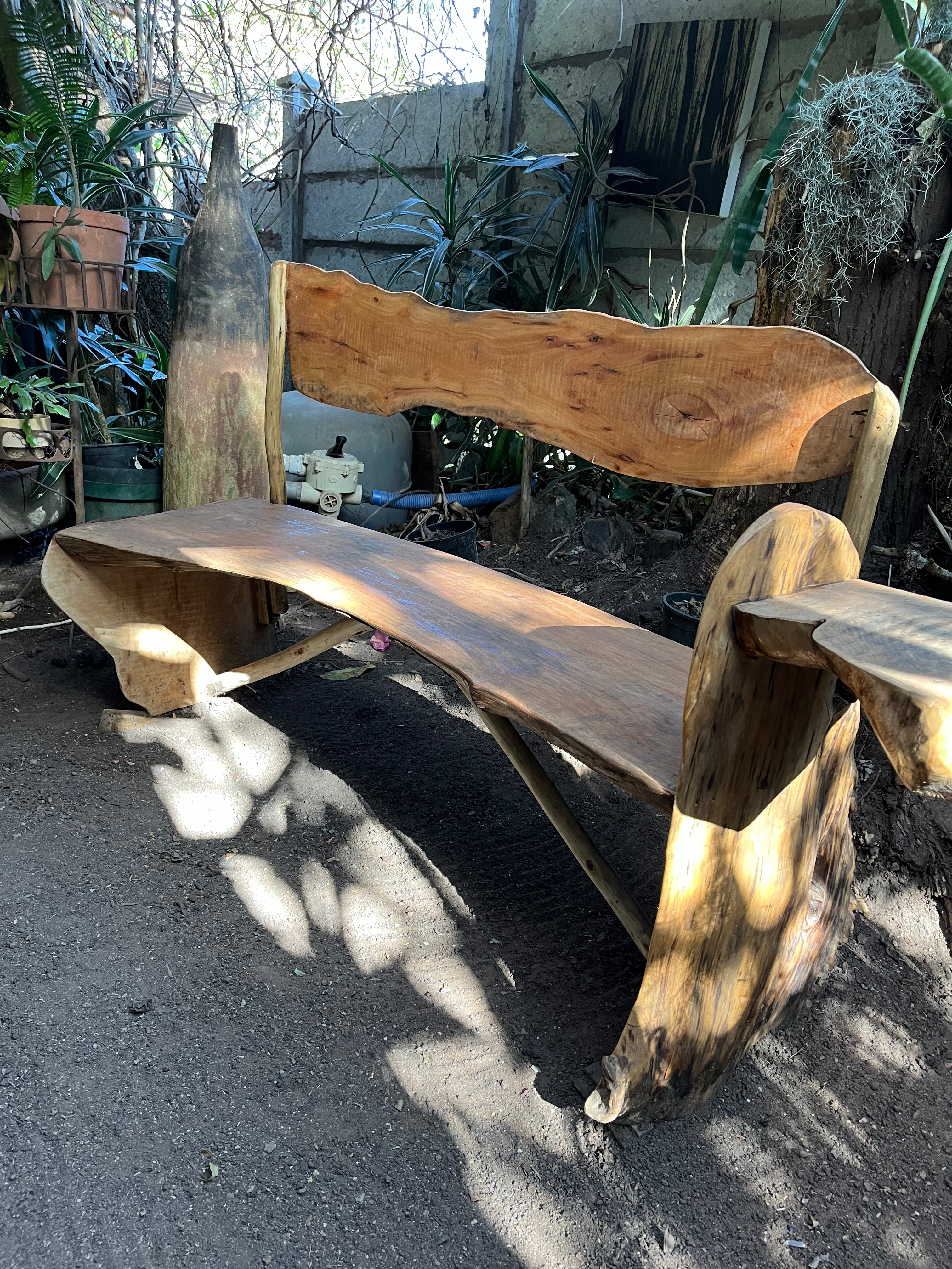 ISENZO Bench